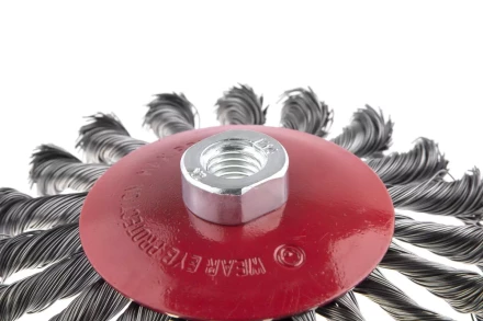 Кордщетка HAMMER тарелка 125мм для УШМ витая сталь (207-113) купить в Надыме