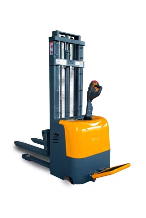 Штабелер самоходный 1,5 т 3,0 м XILIN CDD15K-EN 24/105 В/Ач с раздвижными вилами (с платформой) 1022687 купить в Надыме