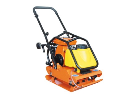 Виброплита TOR C-95T(R) 109 кг, 18кН (Loncin)  бак, колесный комплект 1022014 купить в Надыме