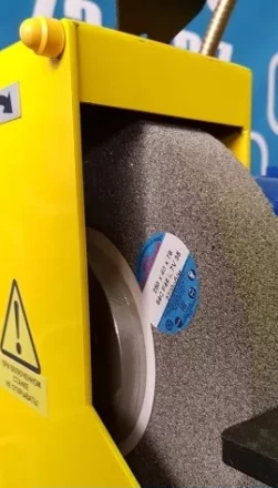 Настольный точильно-шлифовальный станок ТШ 1.25 (с ПП-750/У) круг 250х40х76 купить в Надыме