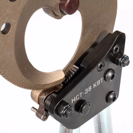 Секторные ножницы КВТ НСТ-38 для резки кабелей до 38 мм, проводов АС со стальным сердечником и прутков из низкоуглеродистой стали (84394) купить в Надыме