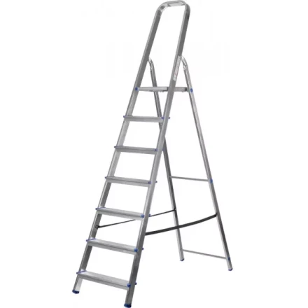 Лестница-стремянка ЗУБР алюминиевая, усиленный профиль, 7 ступеней 38805-07 купить в Надыме
