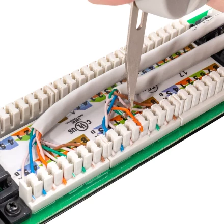 Инструмент КВТ PD-01 для заделки витой пары в кросс-панель (85736) купить в Надыме