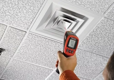 Бесконтактный инфракрасный термометр micro IR-200  36798 купить в Надыме