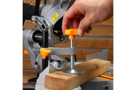 Пила торцовочная DEKO DKMS2200-255 Laser, 063-4218 купить в Надыме