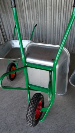 Тачка садово-строительная усиленная грузоподъемность 200 кг объем 90 л PALISAD 68935 купить в Надыме