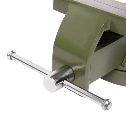 Тиски слесарные Сибртех 18618, 100 мм, стальные, поворотные купить в Надыме