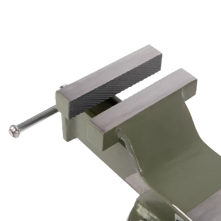 Тиски слесарные Сибртех 18618, 100 мм, стальные, поворотные купить в Надыме