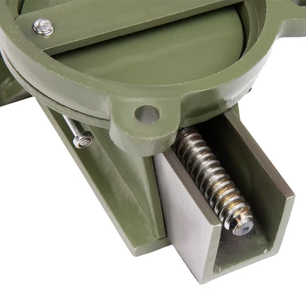 Тиски слесарные Сибртех 18619, 125 мм, стальные, поворотные купить в Надыме