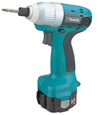 Аккумуляторный ударный шуруповёрт Makita 6980FDWAE купить в Надыме