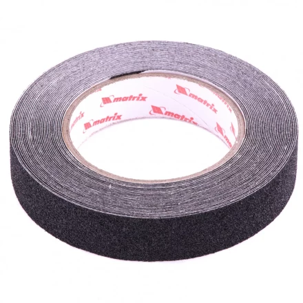 Лента клейкая противоскользящая черная 25 мм x 10 м Matrix 88706 купить в Надыме