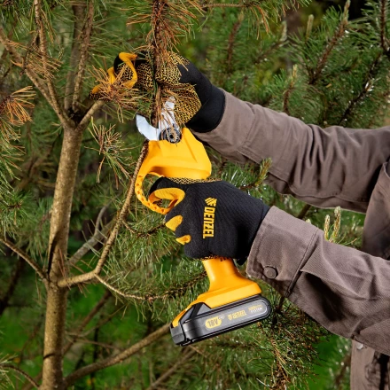 Перчатки универсальные,силиконовое нанесение, размер 9// Denzel 67999 купить в Надыме