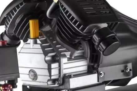 Поршневой масляный компрессор WESTER WK2200/100PRO купить в Надыме