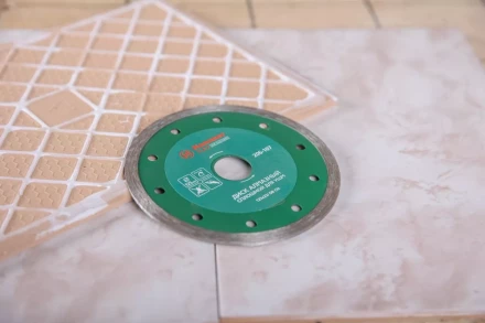 Круг алмазный HAMMER Ф125х22мм по керамике (206-107 DB CN) купить в Надыме