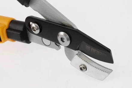 Набор: Сучкорез телескопический 22-29” и секатор прямого реза Denzel 7760505 купить в Надыме