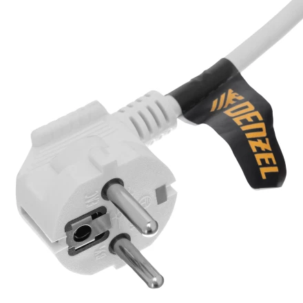 Шнур сетевой Denzel Energy Series, ПВС, 3 м, 3 x 1,5 мм, с неразборной вилкой, белый, 3 м, 37674 купить в Надыме