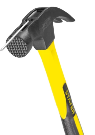 Молоток-гвоздодер "Fiberglass-M" с фиберглассовой рукояткой, с магнитом, 450 г, STAYER Professional 2027-450 купить в Надыме