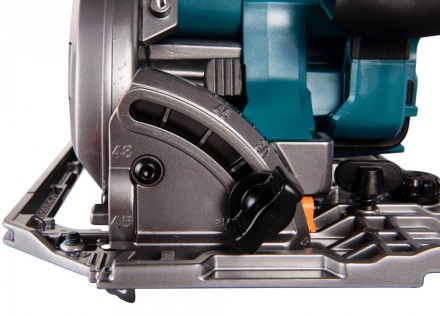Аккумуляторная дисковая пила Makita XGT HS004GZ01 (без АКБ и ЗУ) купить в Надыме