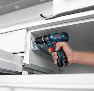 Аккумуляторная дрель-шуруповерт BOSCH GSR 12V-15 купить в Надыме