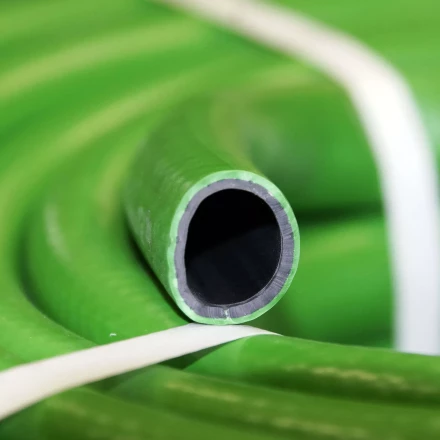 Шланг 3/4 х 15м ВЕДУГА Премиум зелёный 45961 купить в Надыме