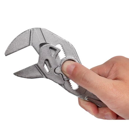 Клещи переставные — гаечный ключ КВТ 180 мм с кнопочной самофиксацией (82147) купить в Надыме