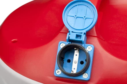 Пылесос ЗУБР сухая и влажная уборка, нержавеющая сталь, усиленное основание, розетка до 2000Вт, 30л, 1400Вт ЗППУ-1400-30 купить в Надыме