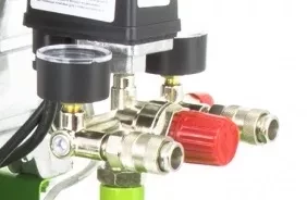 Компрессор масляный поршневой прямой привод Сибртех КК-1500/24 58037 купить в Надыме