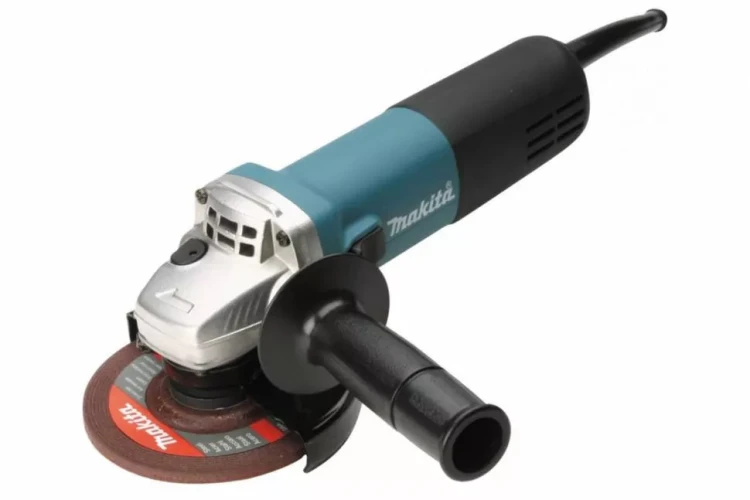 Угловая шлифмашина Makita 9558HNRK купить в Надыме