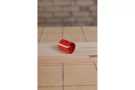 Коронка биметаллическая HAMMER Ф38х38мм 5/8" BiMETALL (224-008) купить в Надыме