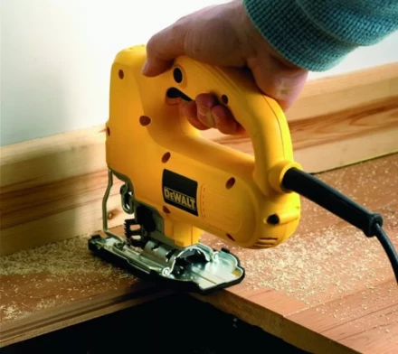 Лобзик DeWalt DW 349 купить в Надыме