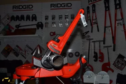 Прямой трубный ключ для тяжелых работ 10  31010 купить в Надыме