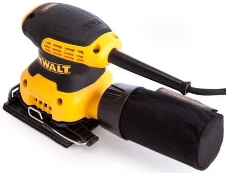 Шлифмашина ВШМ DeWalt DWE6411 купить в Надыме