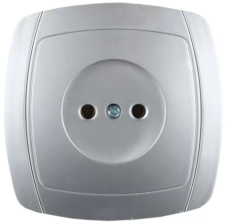 Розетка СВЕТОЗАР "АКЦЕНТ" одинарная в сборе, без заземления, цвет серебристый металлик, 16А/~250В SV-54200-SM купить в Надыме