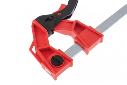 Струбцина реечная быстрозажимная усиленная пластиковый корпус рычажно-храповой механизм 150 х 100 х 306 мм штанга 5 х 22 мм Matrix 20725 купить в Надыме