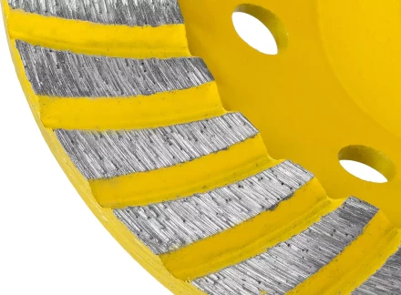 Чашка STAYER &quot;PROFESSIONAL&quot; алмазная сегментированная, высота 22,2мм, 125мм 33380-125 купить в Надыме