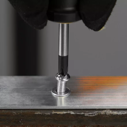 Отвертка, PH2х38 мм, S2, 3к рукоятка Denzel 121867 купить в Надыме