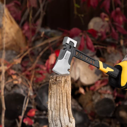 Топор цельнокованый 600 г Denzel 21499, двухкомпонентная обрезиненная рукоятка купить в Надыме