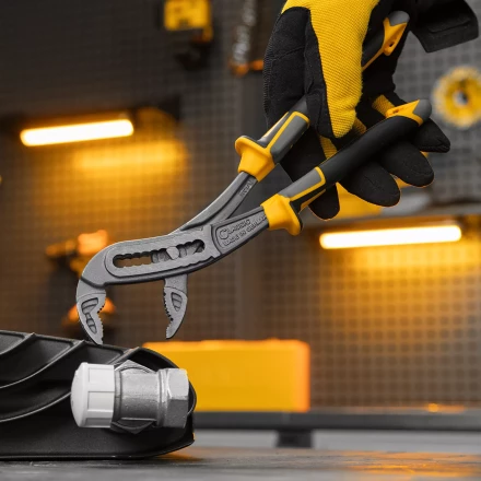 Клещи переставные Denzel 17900, трехкомпонентные рукоятки 240 мм купить в Надыме