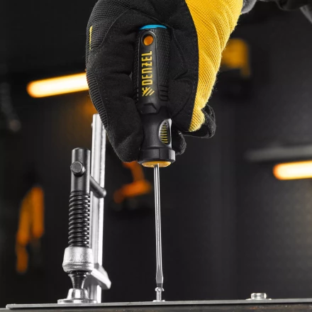 Отвертка, SL3х75 мм, S2, 3к рукоятка Denzel 121887 купить в Надыме