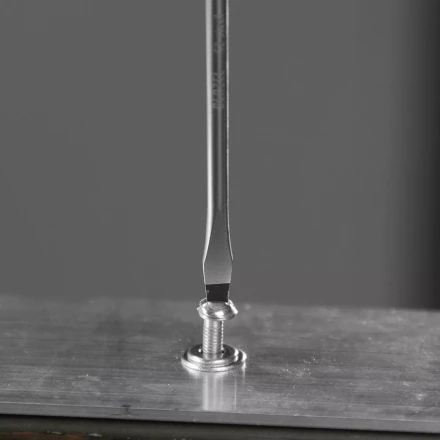 Отвертка, SL3х75 мм, S2, 3к рукоятка Denzel 121887 купить в Надыме