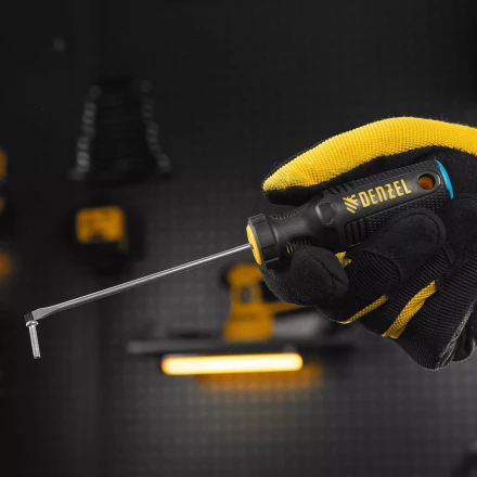 Отвертка, SL3х100 мм, S2, 3к рукоятка Denzel 121907 купить в Надыме