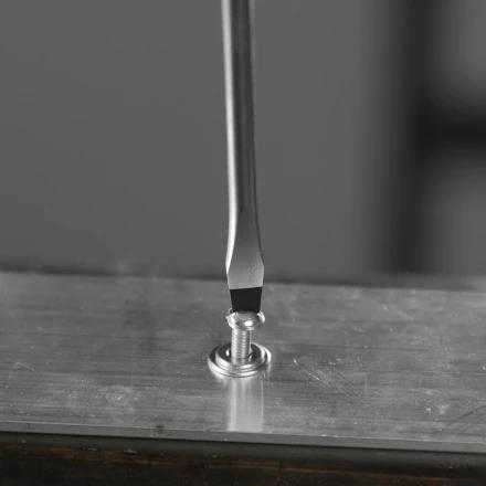 Отвертка, SL4х100 мм, S2, 3к рукоятка Denzel 121927 купить в Надыме