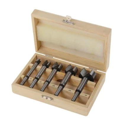 Набор сверл Форстнера по дереву 10-15-20-25-35 мм 5 шт в деревянном боксе цилиндрический хвостовик SPARTA 704405 купить в Надыме