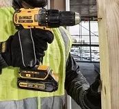 Аккумуляторная дрель-шуруповерт DeWalt DCD 778 S2T купить в Надыме