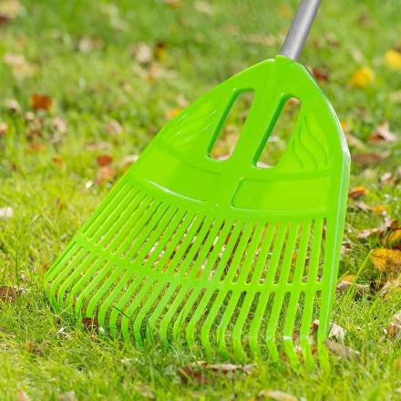 Грабли веерные пластиковые Palisad, 495 х 1680 мм, 23 плоских зуба, алюминиевый черенок, Россия, 61805 купить в Надыме