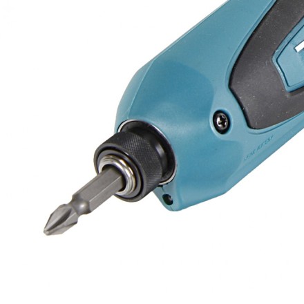Аккумуляторная ударная отвертка Makita TD021DSE купить в Надыме