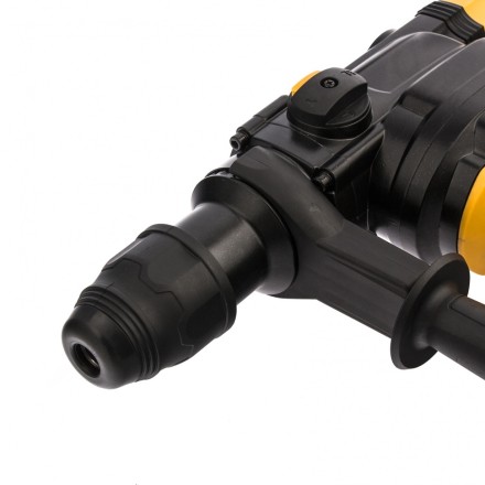 Перфоратор RHV-1050-38 Denzel 26620 купить в Надыме