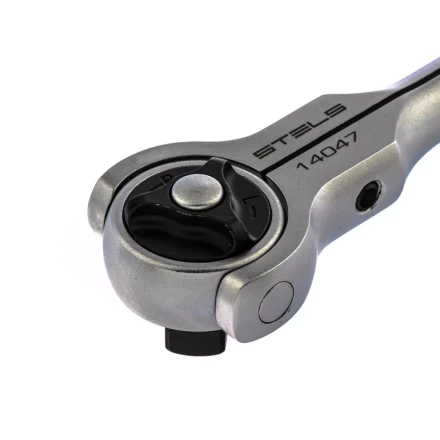 Ключ трещотка 1/2 72 зуба с быстрым сбросом. поворотная голова СrV Stels 14047 купить в Надыме