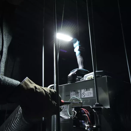 Аккумуляторный фонарь Makita DML801 (DEBDML801) купить в Надыме