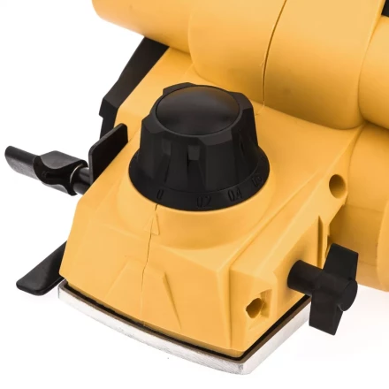 Рубанок электрический EP-82 Denzel 27801 купить в Надыме